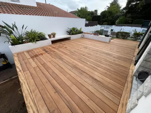 Entreprise pour terrasse bois exotique sur mesure à Bayonne, Orthez, NR Construction Bois