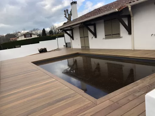 Construction d’une terrasse bois en IPE sur mesure à Anglet, Orthez, NR Construction Bois