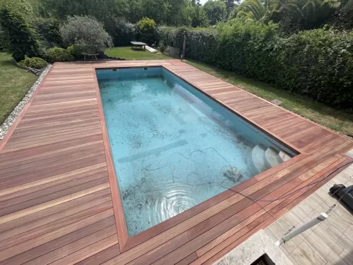 Construction d’une terrasse bois en Padouk sur mesure à Bidart, Orthez, NR Construction Bois