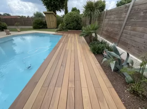 Construction d’une terrasse bois exotique sur mesure à Dax
