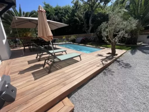 Fabrication d’une terrasse sur mesure en Muiracatiara à Urrugne, Orthez, NR Construction Bois