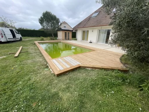 Construction d’une terrasse bois sur mesure en Pin US à Orthez, Orthez, NR Construction Bois