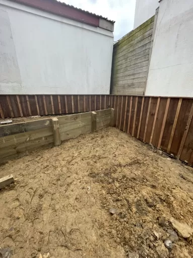 Réalisation d’un bardage couvre joint sur mesure en Pin à Anglet, Orthez, NR Construction Bois
