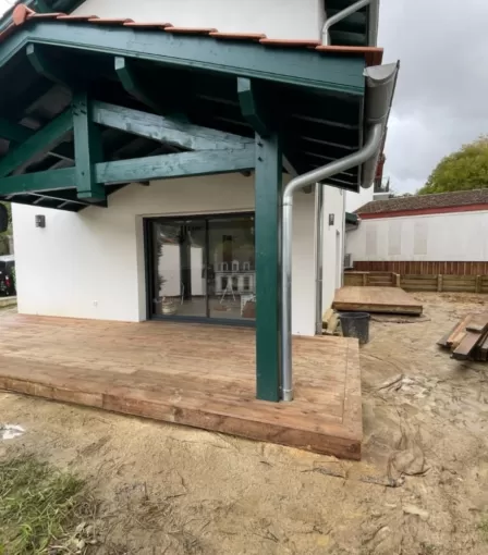 Réalisation d'une terrasse bois en Pin US sur mesure à Anglet, Orthez, NR Construction Bois